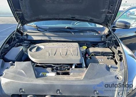 2017 Jeep Cherokee Overland z USA, uszkodzony, nr VIN 1C4PJMJS2HW566799